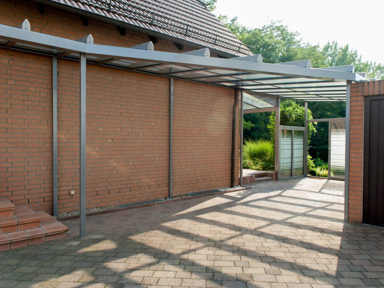 Glasdächer:TS Aluminium, regionale Fertigung, Terrassendächer, Glashaus,  - Carports:Renson, TS Aluminium, Designer Carport, Glascarport, moderne Carports, pflegeleichte Carports - ein Produkt der Altermann GmbH, Halle (Saale)