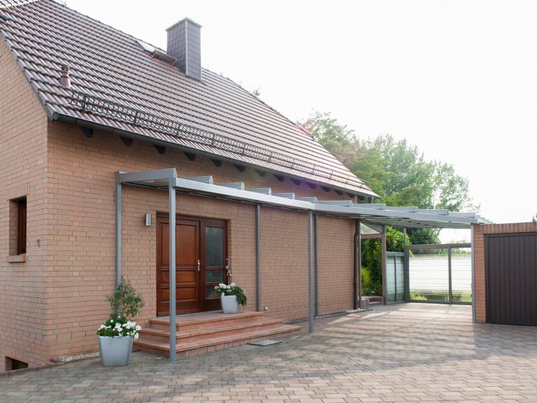 Glasdächer:TS Aluminium, regionale Fertigung, Terrassendächer, Glashaus,  - Carports:Renson, TS Aluminium, Designer Carport, Glascarport, moderne Carports, pflegeleichte Carports - ein Produkt der Altermann GmbH, Halle (Saale)