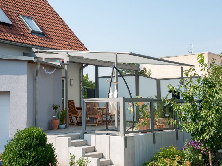 Markisen:Markilux, Pergola, Gelenkarmmarkisen, Kassettenmarkisen, Markisentuch, MX 3,  - textile Terrassendächer:Pergola, Markilux, Renson, Textile Dächer, Lapure ,  - Glasdächer:TS Aluminium, regionale Fertigung, Terrassendächer, Glashaus,  - ein Produkt der Altermann GmbH, Halle (Saale)