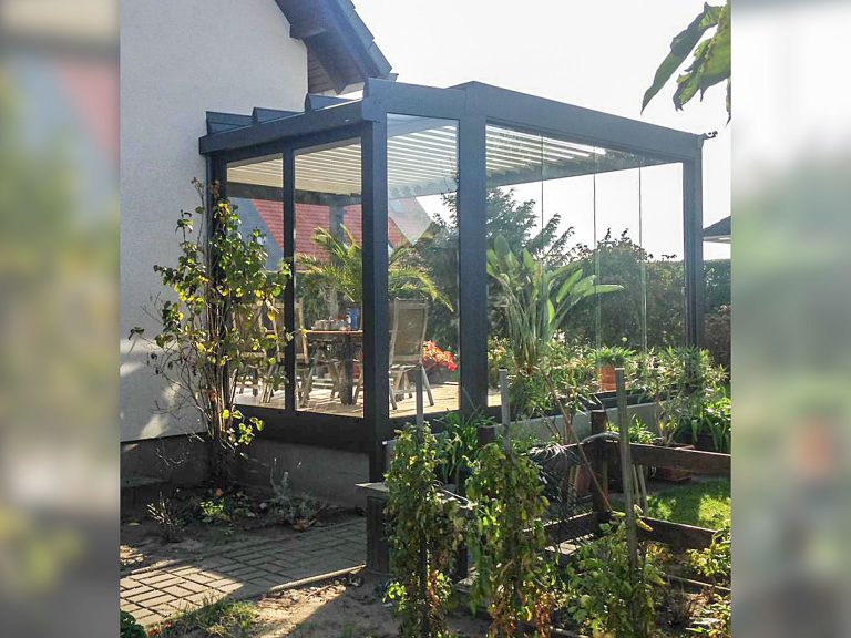 Lamellendächer:Renson, Camargue, Algarve, Lammellendächer, Lattendächer, Drehlamellen, Sky - Terrassendächer:Glasdächer, Terrassendächer, Renson, Sonnenschutz - ein Produkt der Altermann GmbH, Halle (Saale)