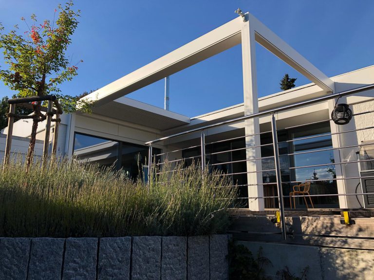 Lamellendächer:Renson, Camargue, Algarve, Lammellendächer, Lattendächer, Drehlamellen, Sky - Terrassendächer:Glasdächer, Terrassendächer, Renson, Sonnenschutz - ein Produkt der Altermann GmbH, Halle (Saale)