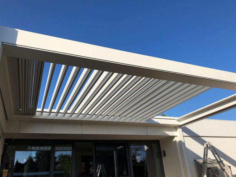 Lamellendächer:Renson, Camargue, Algarve, Lammellendächer, Lattendächer, Drehlamellen, Sky - Terrassendächer:Glasdächer, Terrassendächer, Renson, Sonnenschutz - ein Produkt der Altermann GmbH, Halle (Saale)