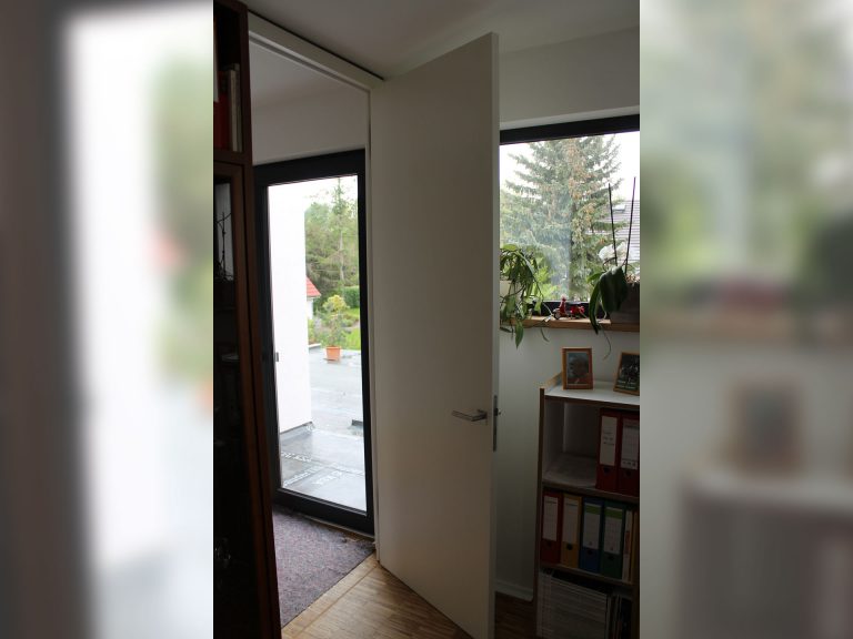 Innentüren:Funier Türen, Lacktüren, moderne Türen, stumpf einschlagende Türen, Holztüren, Schiebetüren, Glastüren  - ein Produkt der Altermann GmbH, Halle (Saale)
