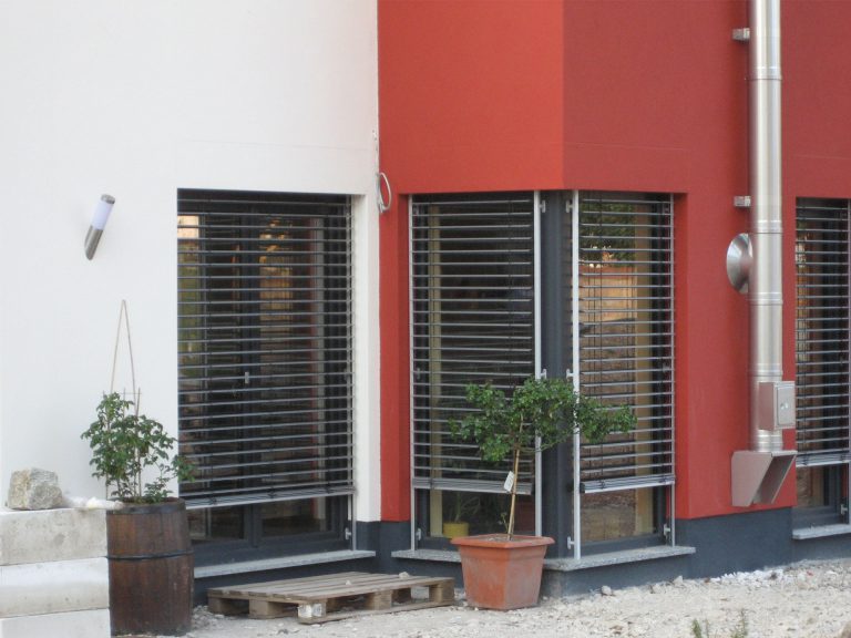 Fenster:Schüco Fenster, Kunsstofffenster, Aluminiumfenster, moderne Fenster, Fensterplanung - Sonnenschutz:Textiler Sonnenschutz, Sonnenschutz - ein Produkt der Altermann GmbH, Halle (Saale)