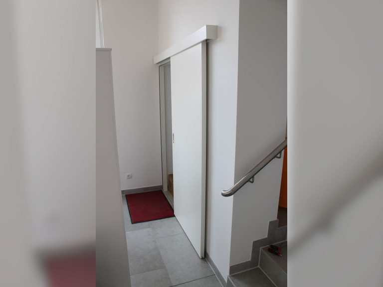 Innentüren:Funier Türen, Lacktüren, moderne Türen, stumpf einschlagende Türen, Holztüren, Schiebetüren, Glastüren  - ein Produkt der Altermann GmbH, Halle (Saale)