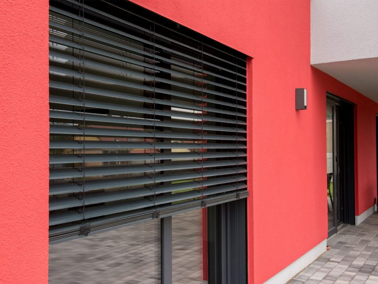 Fenster:Schüco Fenster, Kunsstofffenster, Aluminiumfenster, moderne Fenster, Fensterplanung - Sonnenschutz:Textiler Sonnenschutz, Sonnenschutz - ein Produkt der Altermann GmbH, Halle (Saale)