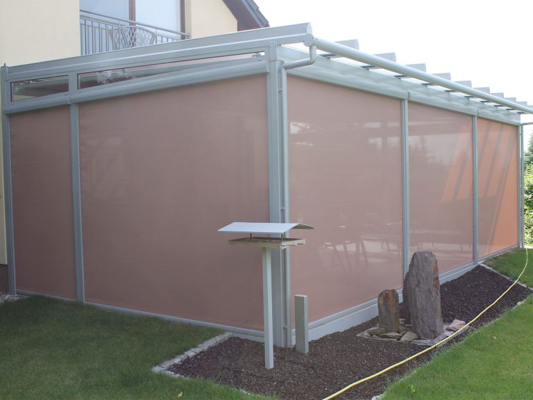 Glasdächer:TS Aluminium, regionale Fertigung, Terrassendächer, Glashaus,  - Screens:Renson, Textiler Sonnenschutz, Fix Sreen, Zip Screen, Minimal Screen, Privaty Screen, Serge Screen - Sonnenschutz:Textiler Sonnenschutz, Sonnenschutz - Terrassendächer:Glasdächer, Terrassendächer, Renson, Sonnenschutz - ein Produkt der Altermann GmbH, Halle (Saale)