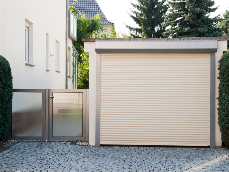 Garagentore:Teckentrup, Sectionaltore, Garagentor - ein Produkt der Altermann GmbH, Halle (Saale)