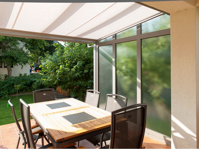 Markisen:Markilux, Pergola, Gelenkarmmarkisen, Kassettenmarkisen, Markisentuch, MX 3,  - ein Produkt der Altermann GmbH, Halle (Saale)