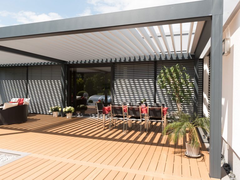 Lamellendächer:Renson, Camargue, Algarve, Lammellendächer, Lattendächer, Drehlamellen, Sky - Terrassendächer:Glasdächer, Terrassendächer, Renson, Sonnenschutz - ein Produkt der Altermann GmbH, Halle (Saale)