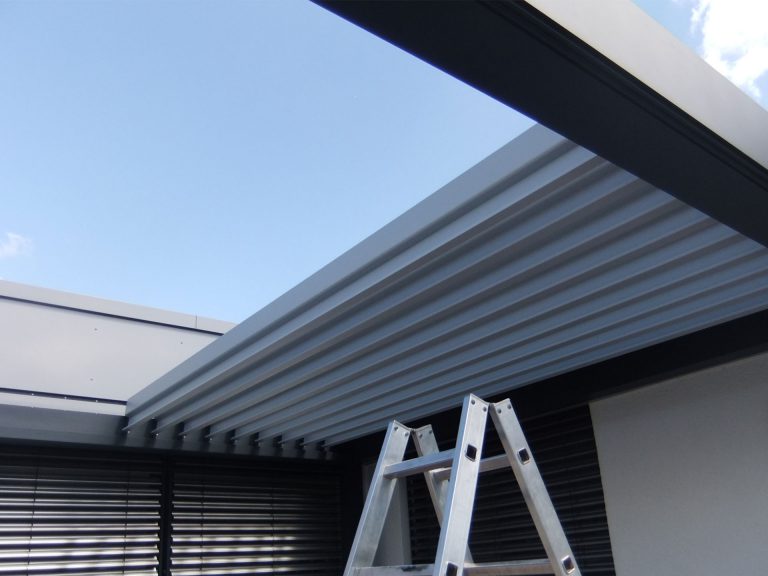 Lamellendächer:Renson, Camargue, Algarve, Lammellendächer, Lattendächer, Drehlamellen, Sky - Terrassendächer:Glasdächer, Terrassendächer, Renson, Sonnenschutz - ein Produkt der Altermann GmbH, Halle (Saale)