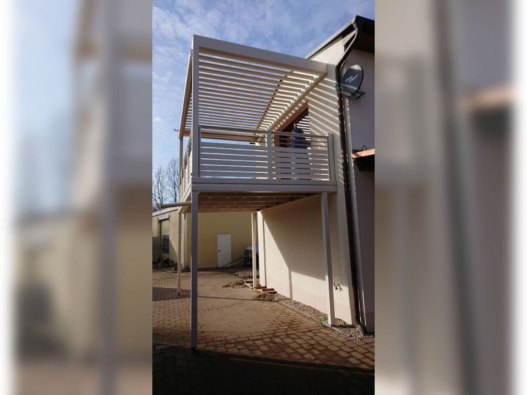 Lamellendächer:Renson, Camargue, Algarve, Lammellendächer, Lattendächer, Drehlamellen, Sky - Terrassendächer:Glasdächer, Terrassendächer, Renson, Sonnenschutz - ein Produkt der Altermann GmbH, Halle (Saale)