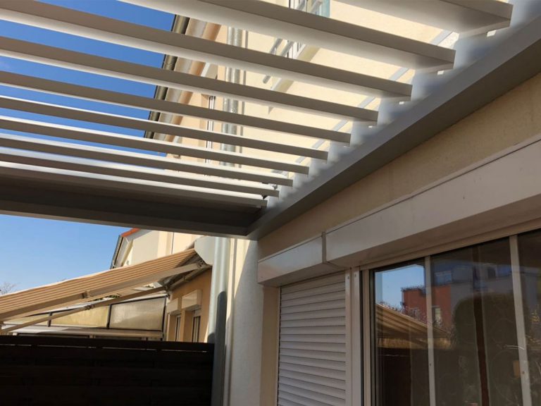 Lamellendächer:Renson, Camargue, Algarve, Lammellendächer, Lattendächer, Drehlamellen, Sky - Terrassendächer:Glasdächer, Terrassendächer, Renson, Sonnenschutz - ein Produkt der Altermann GmbH, Halle (Saale)
