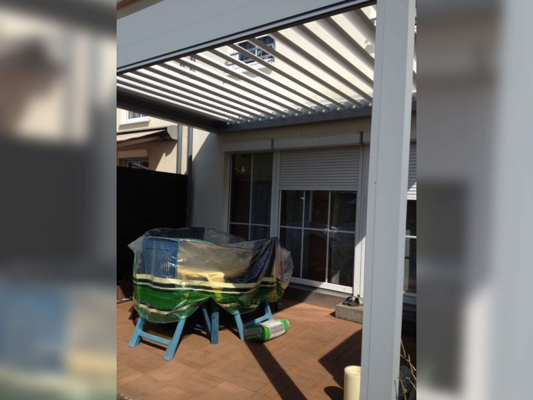 Lamellendächer:Renson, Camargue, Algarve, Lammellendächer, Lattendächer, Drehlamellen, Sky - Terrassendächer:Glasdächer, Terrassendächer, Renson, Sonnenschutz - ein Produkt der Altermann GmbH, Halle (Saale)
