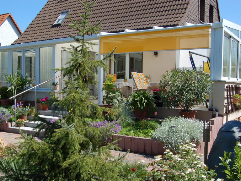 Glasdächer:TS Aluminium, regionale Fertigung, Terrassendächer, Glashaus,  - Screens:Renson, Textiler Sonnenschutz, Fix Sreen, Zip Screen, Minimal Screen, Privaty Screen, Serge Screen - Sonnenschutz:Textiler Sonnenschutz, Sonnenschutz - Terrassendächer:Glasdächer, Terrassendächer, Renson, Sonnenschutz - ein Produkt der Altermann GmbH, Halle (Saale)