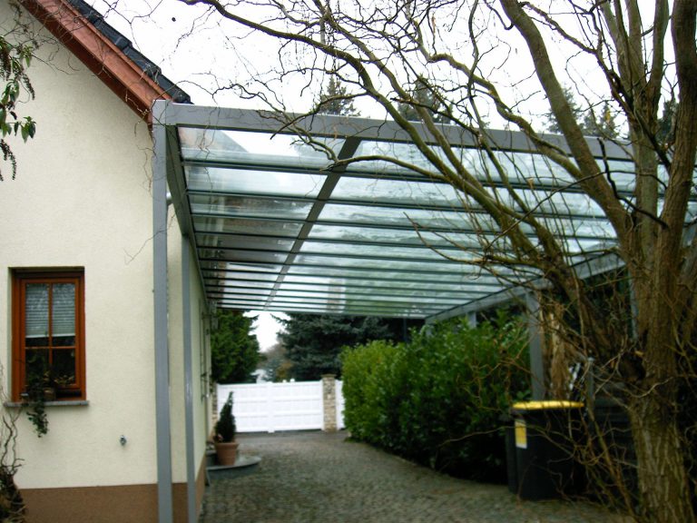 Glasdächer:TS Aluminium, regionale Fertigung, Terrassendächer, Glashaus,  - Carports:Renson, TS Aluminium, Designer Carport, Glascarport, moderne Carports, pflegeleichte Carports - Terrassendächer:Glasdächer, Terrassendächer, Renson, Sonnenschutz - ein Produkt der Altermann GmbH, Halle (Saale)