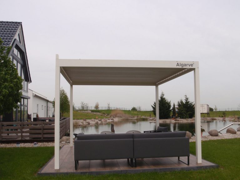 Lamellendächer:Renson, Camargue, Algarve, Lammellendächer, Lattendächer, Drehlamellen, Sky - Terrassendächer:Glasdächer, Terrassendächer, Renson, Sonnenschutz - ein Produkt der Altermann GmbH, Halle (Saale)