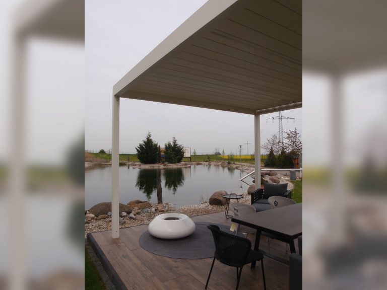 Lamellendächer:Renson, Camargue, Algarve, Lammellendächer, Lattendächer, Drehlamellen, Sky - Terrassendächer:Glasdächer, Terrassendächer, Renson, Sonnenschutz - ein Produkt der Altermann GmbH, Halle (Saale)