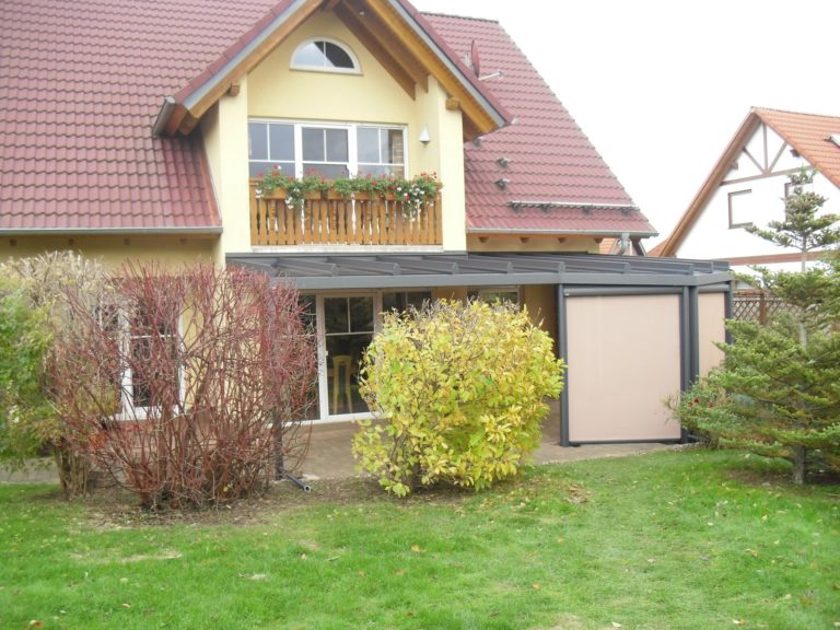 Glasdächer:TS Aluminium, regionale Fertigung, Terrassendächer, Glashaus,  - Screens:Renson, Textiler Sonnenschutz, Fix Sreen, Zip Screen, Minimal Screen, Privaty Screen, Serge Screen - Sonnenschutz:Textiler Sonnenschutz, Sonnenschutz - Terrassendächer:Glasdächer, Terrassendächer, Renson, Sonnenschutz - ein Produkt der Altermann GmbH, Halle (Saale)