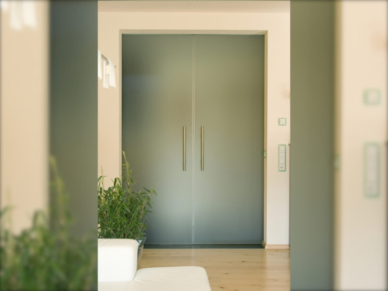 Innentüren:Funier Türen, Lacktüren, moderne Türen, stumpf einschlagende Türen, Holztüren, Schiebetüren, Glastüren  - ein Produkt der Altermann GmbH, Halle (Saale)