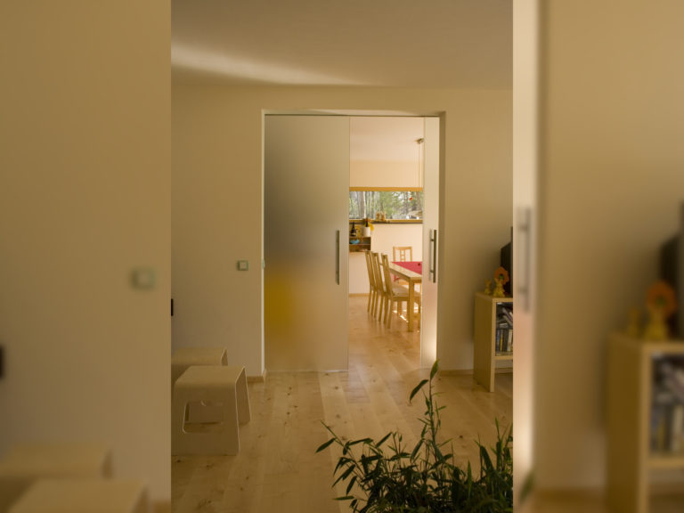 Innentüren:Funier Türen, Lacktüren, moderne Türen, stumpf einschlagende Türen, Holztüren, Schiebetüren, Glastüren  - ein Produkt der Altermann GmbH, Halle (Saale)