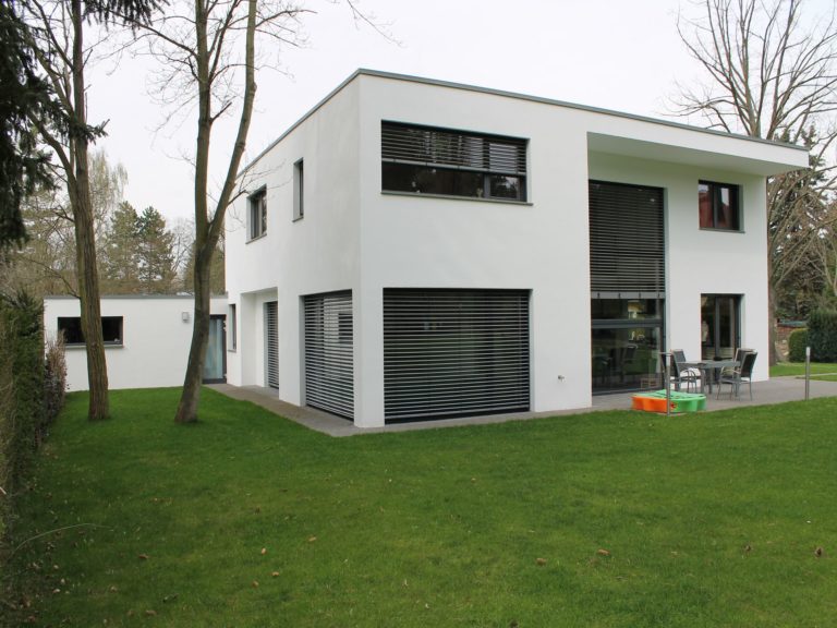 Fenster:Schüco Fenster, Kunsstofffenster, Aluminiumfenster, moderne Fenster, Fensterplanung - Sonnenschutz:Textiler Sonnenschutz, Sonnenschutz - ein Produkt der Altermann GmbH, Halle (Saale)