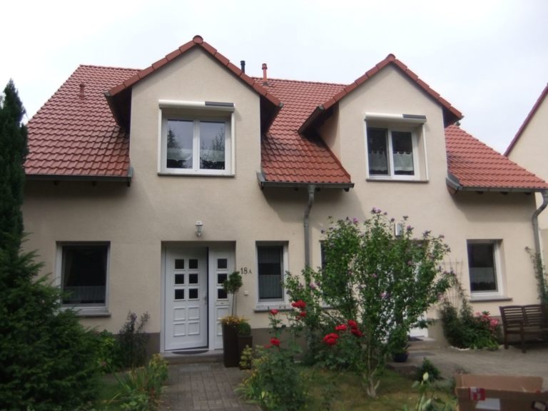 Rollläden / Raffstore:Growe, Alulux, Vorsatzrolladen, Aufsatzrolladen, sichere Rolladen - Sonnenschutz:Textiler Sonnenschutz, Sonnenschutz - ein Produkt der Altermann GmbH, Halle (Saale)