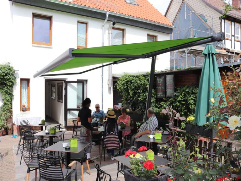 Markisen:Markilux, Pergola, Gelenkarmmarkisen, Kassettenmarkisen, Markisentuch, MX 3,  - textile Terrassendächer:Pergola, Markilux, Renson, Textile Dächer, Lapure ,  - ein Produkt der Altermann GmbH, Halle (Saale)