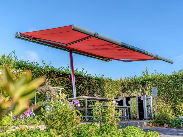 Markisen:Markilux, Pergola, Gelenkarmmarkisen, Kassettenmarkisen, Markisentuch, MX 3,  - Sonnenschutz:Textiler Sonnenschutz, Sonnenschutz - ein Produkt der Altermann GmbH, Halle (Saale)