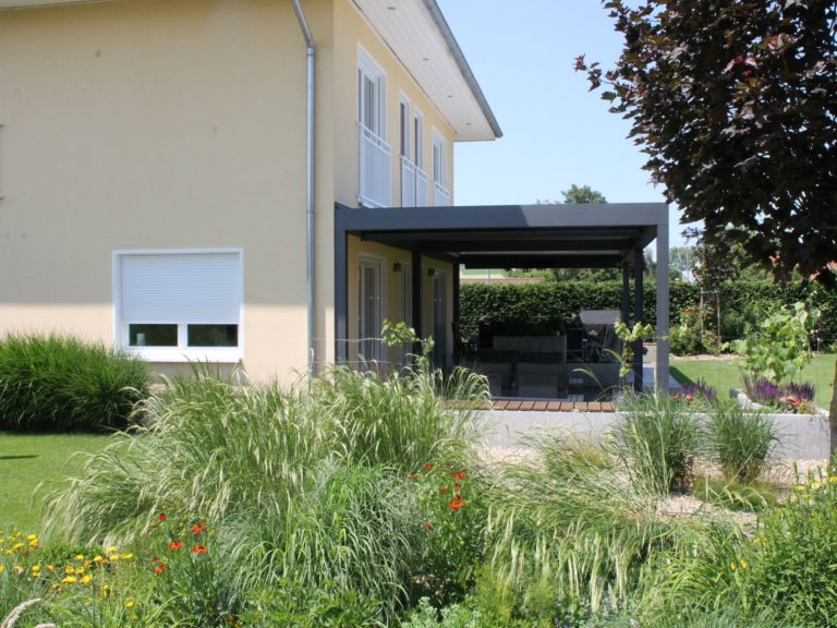 Lamellendächer:Renson, Camargue, Algarve, Lammellendächer, Lattendächer, Drehlamellen, Sky - Terrassendächer:Glasdächer, Terrassendächer, Renson, Sonnenschutz - ein Produkt der Altermann GmbH, Halle (Saale)