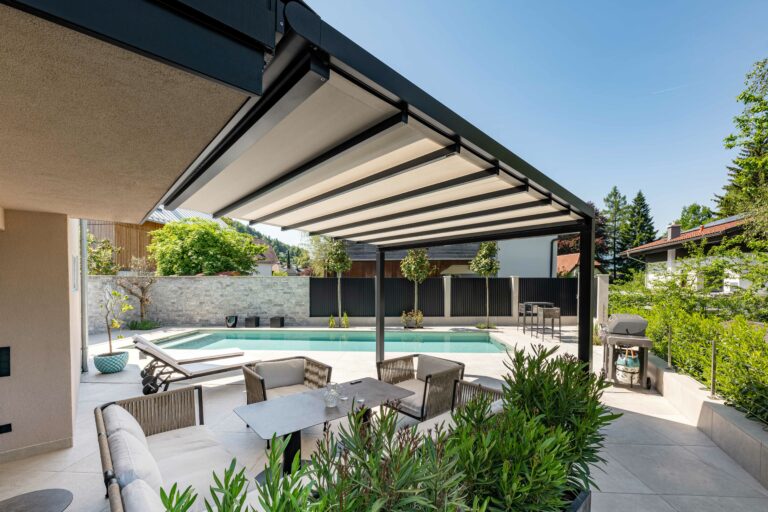 Markisen:Markilux, Pergola, Gelenkarmmarkisen, Kassettenmarkisen, Markisentuch, MX 3,  - textile Terrassendächer:Pergola, Markilux, Renson, Textile Dächer, Lapure ,  - Sonnenschutz:Textiler Sonnenschutz, Sonnenschutz - ein Produkt der Altermann GmbH, Halle (Saale)