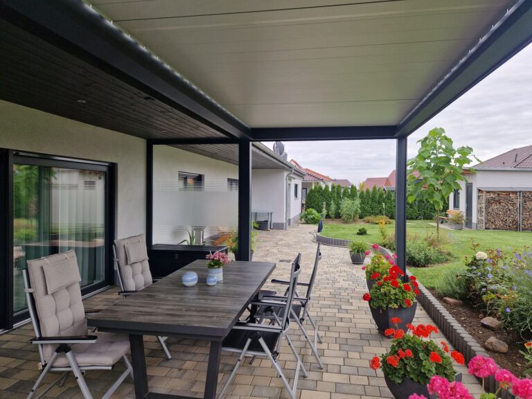 Lamellendächer:Renson, Camargue, Algarve, Lammellendächer, Lattendächer, Drehlamellen, Sky - ein Produkt der Altermann GmbH, Halle (Saale)