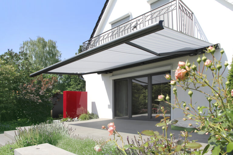 Markisen:Markilux, Pergola, Gelenkarmmarkisen, Kassettenmarkisen, Markisentuch, MX 3,  - ein Produkt der Altermann GmbH, Halle (Saale)
