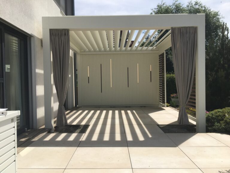 Lamellendächer:Renson, Camargue, Algarve, Lammellendächer, Lattendächer, Drehlamellen, Sky - ein Produkt der Altermann GmbH, Halle (Saale)