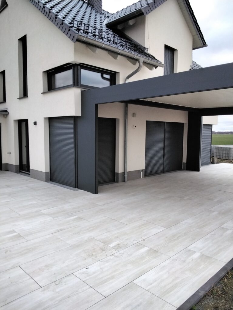 Lamellendächer:Renson, Camargue, Algarve, Lammellendächer, Lattendächer, Drehlamellen, Sky - ein Produkt der Altermann GmbH, Halle (Saale)