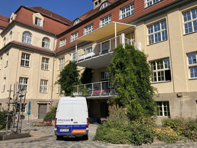 Markisen:Markilux, Pergola, Gelenkarmmarkisen, Kassettenmarkisen, Markisentuch, MX 3,  - textile Terrassendächer:Pergola, Markilux, Renson, Textile Dächer, Lapure ,  - ein Produkt der Altermann GmbH, Halle (Saale)