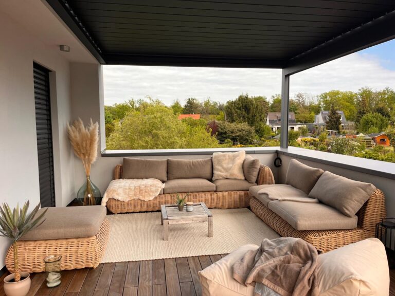 Lamellendächer:Renson, Camargue, Algarve, Lammellendächer, Lattendächer, Drehlamellen, Sky - ein Produkt der Altermann GmbH, Halle (Saale)