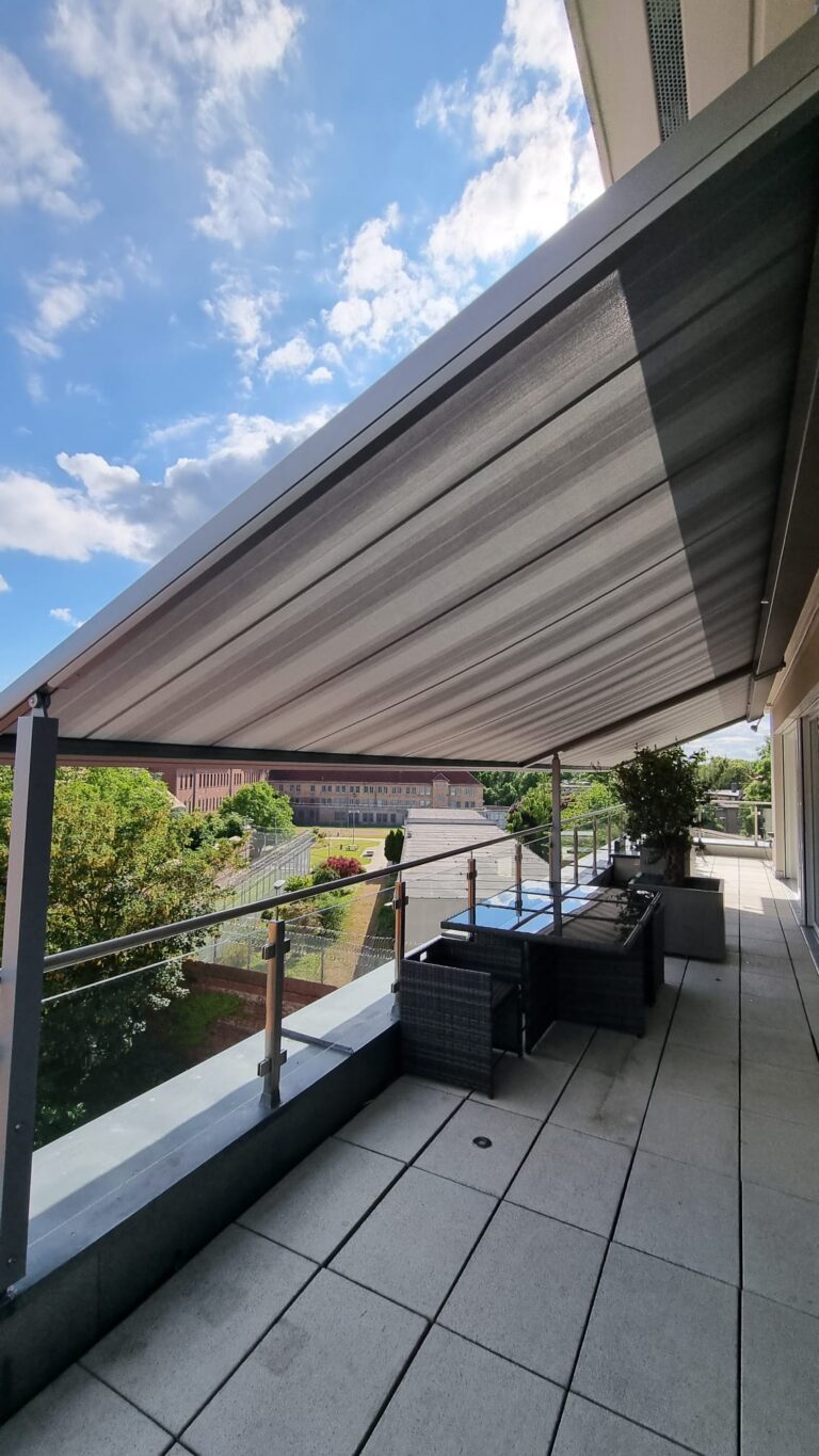 Markisen:Markilux, Pergola, Gelenkarmmarkisen, Kassettenmarkisen, Markisentuch, MX 3,  - textile Terrassendächer:Pergola, Markilux, Renson, Textile Dächer, Lapure ,  - ein Produkt der Altermann GmbH, Halle (Saale)