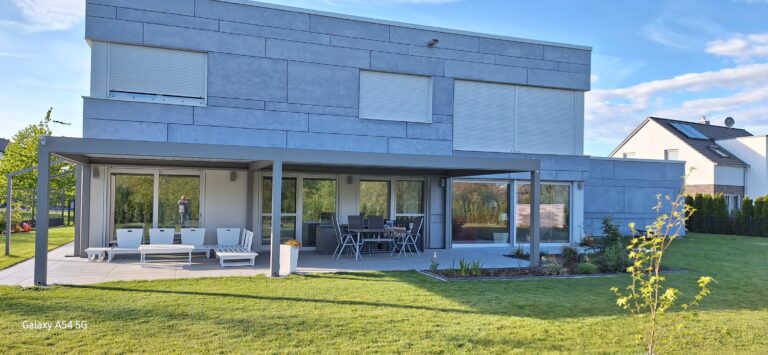 Lamellendächer:Renson, Camargue, Algarve, Lammellendächer, Lattendächer, Drehlamellen, Sky - ein Produkt der Altermann GmbH, Halle (Saale)