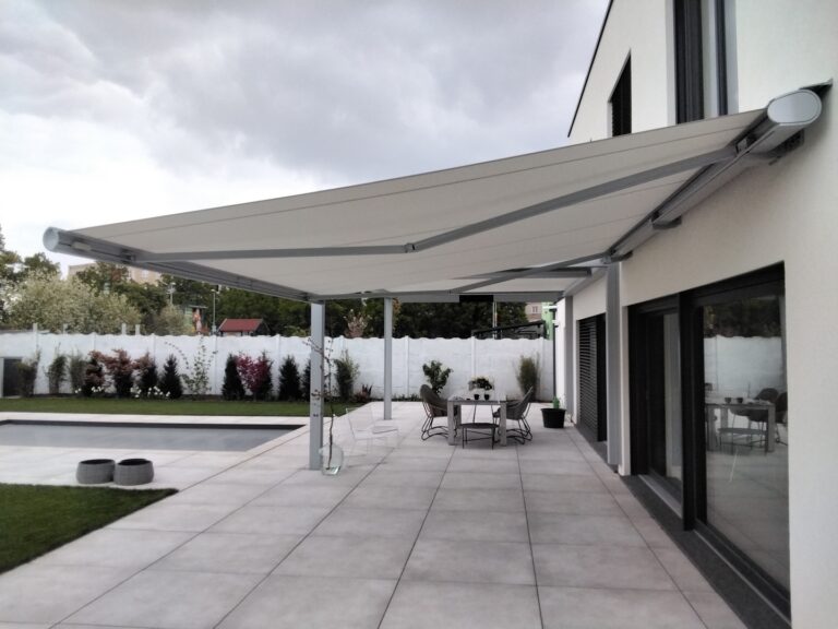 Markisen:Markilux, Pergola, Gelenkarmmarkisen, Kassettenmarkisen, Markisentuch, MX 3,  - Lamellendächer:Renson, Camargue, Algarve, Lammellendächer, Lattendächer, Drehlamellen, Sky - ein Produkt der Altermann GmbH, Halle (Saale)